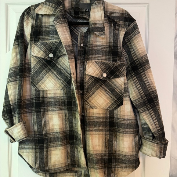 Blank NYC shacket - Picture 6 of 6